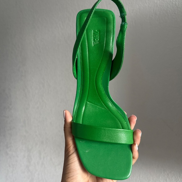 Zara Slingback Heels - Picture 4 of 6